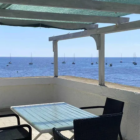 - La Terrazza Sul Mare * サンタ・マリネッラ